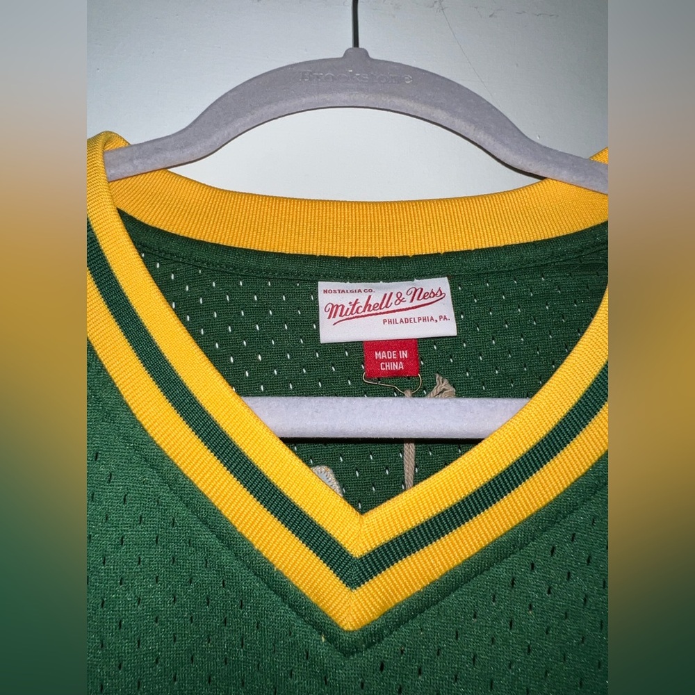 Mitchell & Ness Vintage Portland Timbers Soccer Team Jersey Baseball Green Gold - Picture 3 of 6